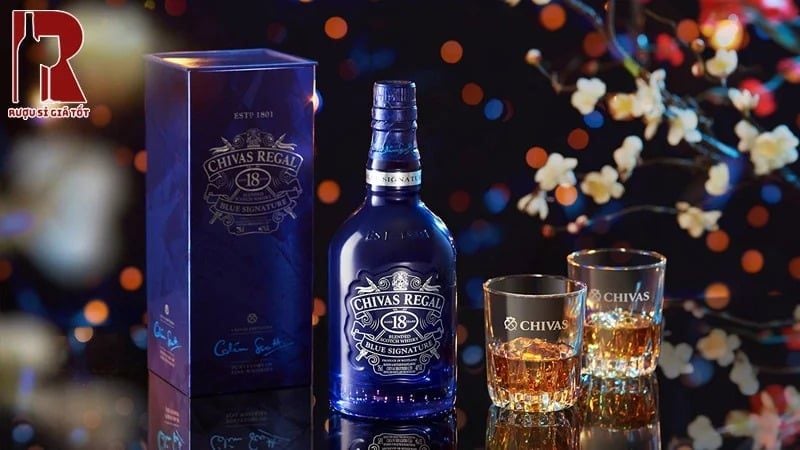 Chivas 18 Blue Signature mẫu mới