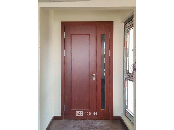 Mẫu cửa gỗ biệt thự sang trọng