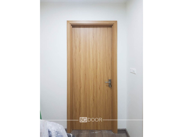 Mẫu cửa gỗ biệt thự sang trọng