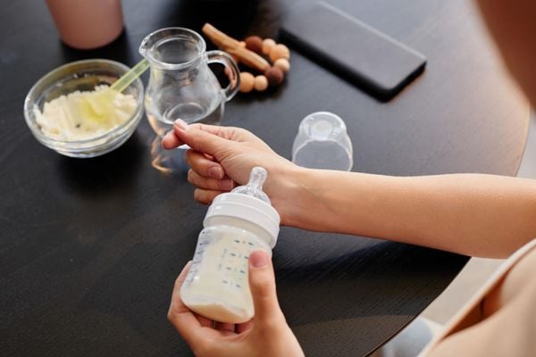 Nhiệt độ pha sữa cho trẻ sơ sinh - Nuvi Grow Height