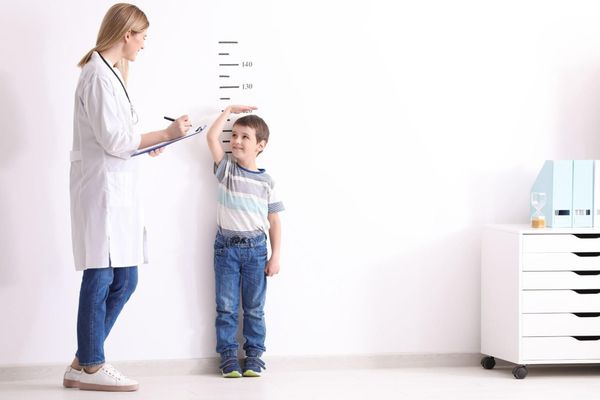 uống sữa tăng chiều cao đúng cách - Nuvi Grow Height