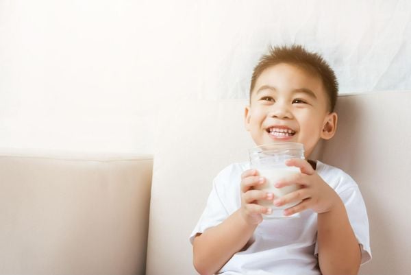 Nên uống sữa tăng chiều cao vào lúc nào - Nuvi Grow Height