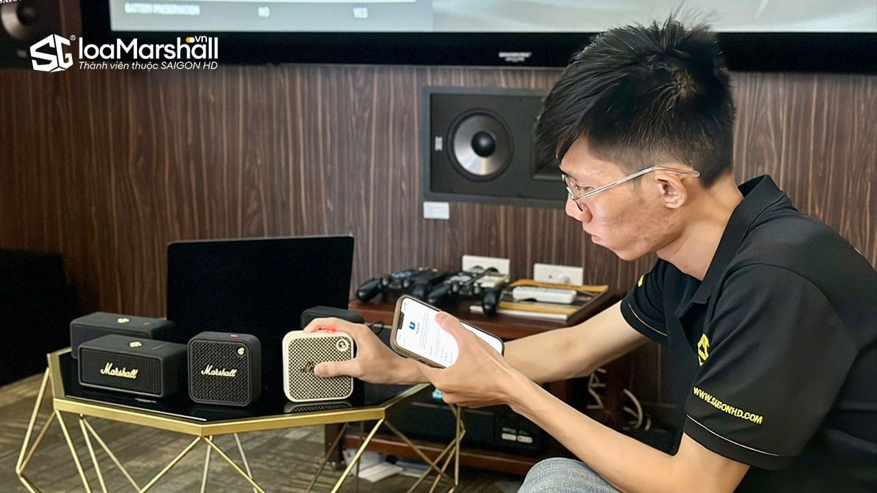 Review thực tế loa Bluetooth di động Marshall Emberton III: Nhỏ gọn, cá tính & đậm chất Marshall