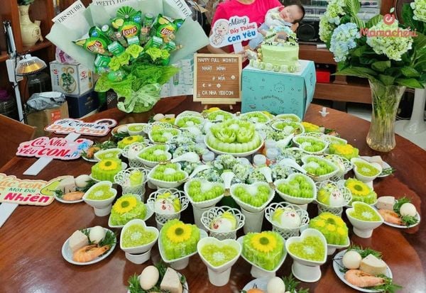 Mỗi nghi thức nhỏ đều thắt chặt tình cảm gia đình và gửi gắm tình yêu vô bờ bến cho bé.