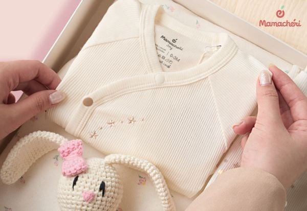 Chất liệu sản phẩm thời trang Mamacheri an toàn và êm ái