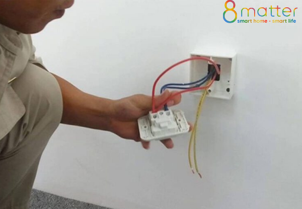 ky-thuat-di-day-dien-am-tuong-an-toan-khi-thi-cong-smart-home