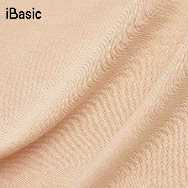 cận cảnh áo lá bé gái thể hiện chất liệu cotton
