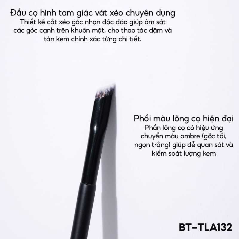 Cọ Che Khuyết Điểm Tam Giác TOOLA Triangle Concealer Brush - BT-TLA132