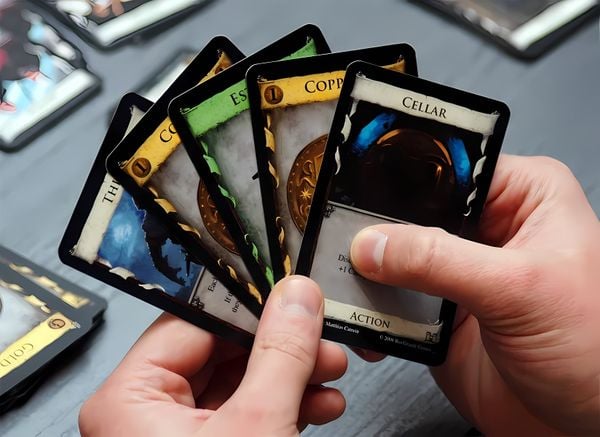Bài Đánh Giá - Review - Dominion – Xây Dựng Bộ Bài, Mở Rộng Vương Quốc Và Chinh Phục Ngai Vàng!