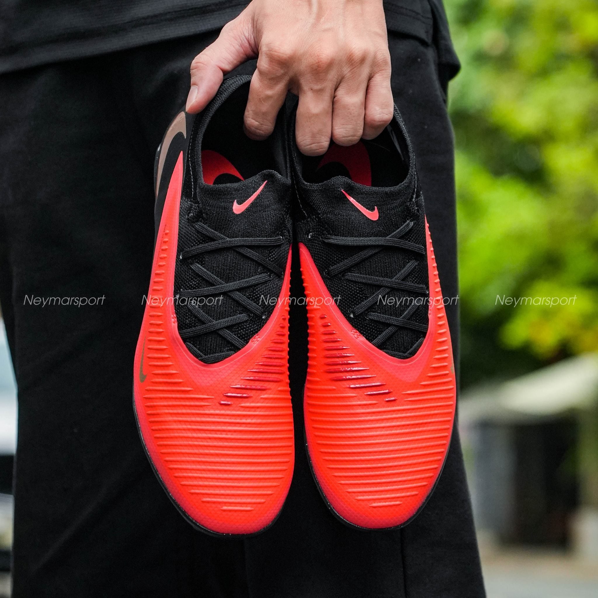 Review Nike Phantom 6 Pro TF: Bản nâng cấp toàn diện của Phantom GX 2