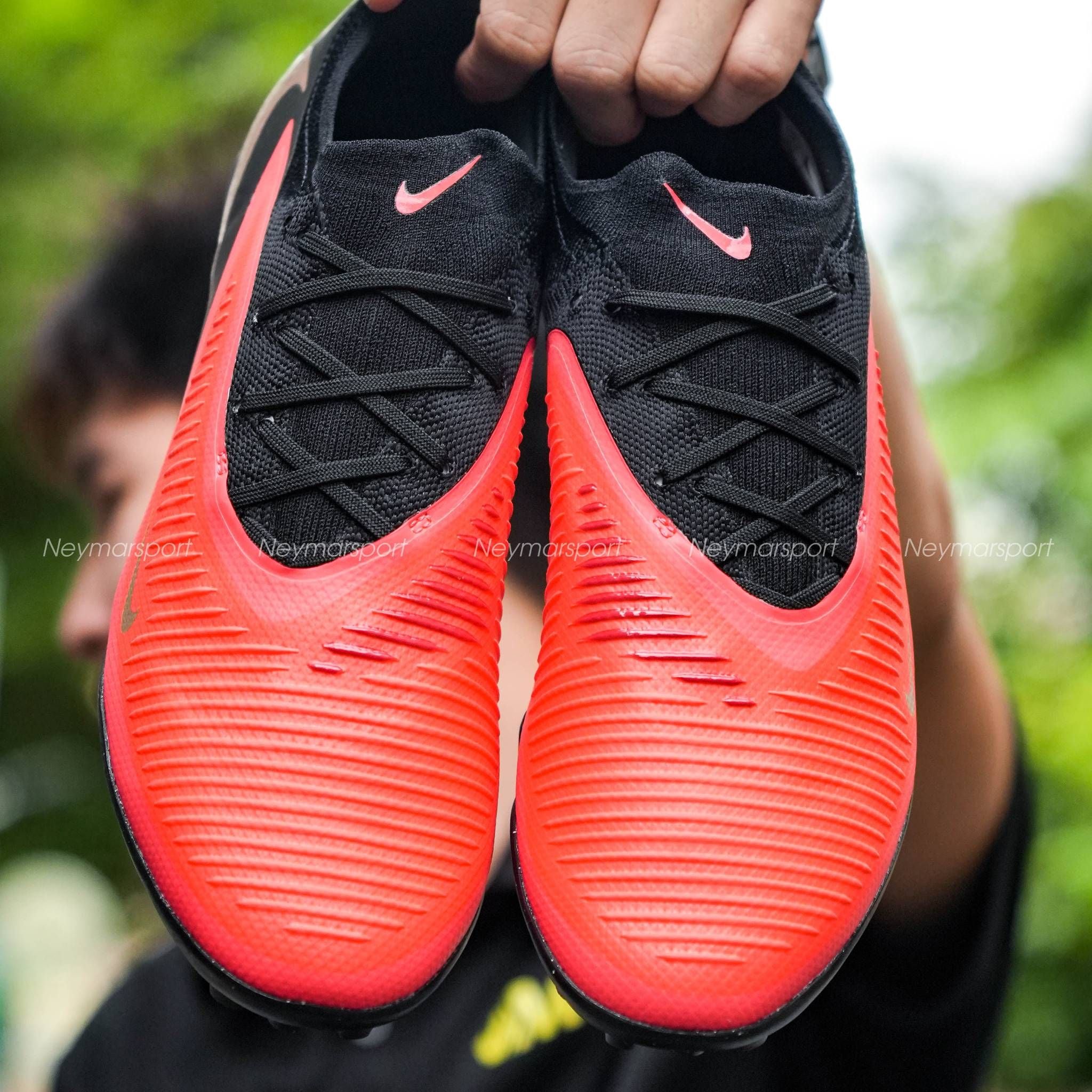 Review Nike Phantom 6 Pro TF: Bản nâng cấp toàn diện của Phantom GX 2