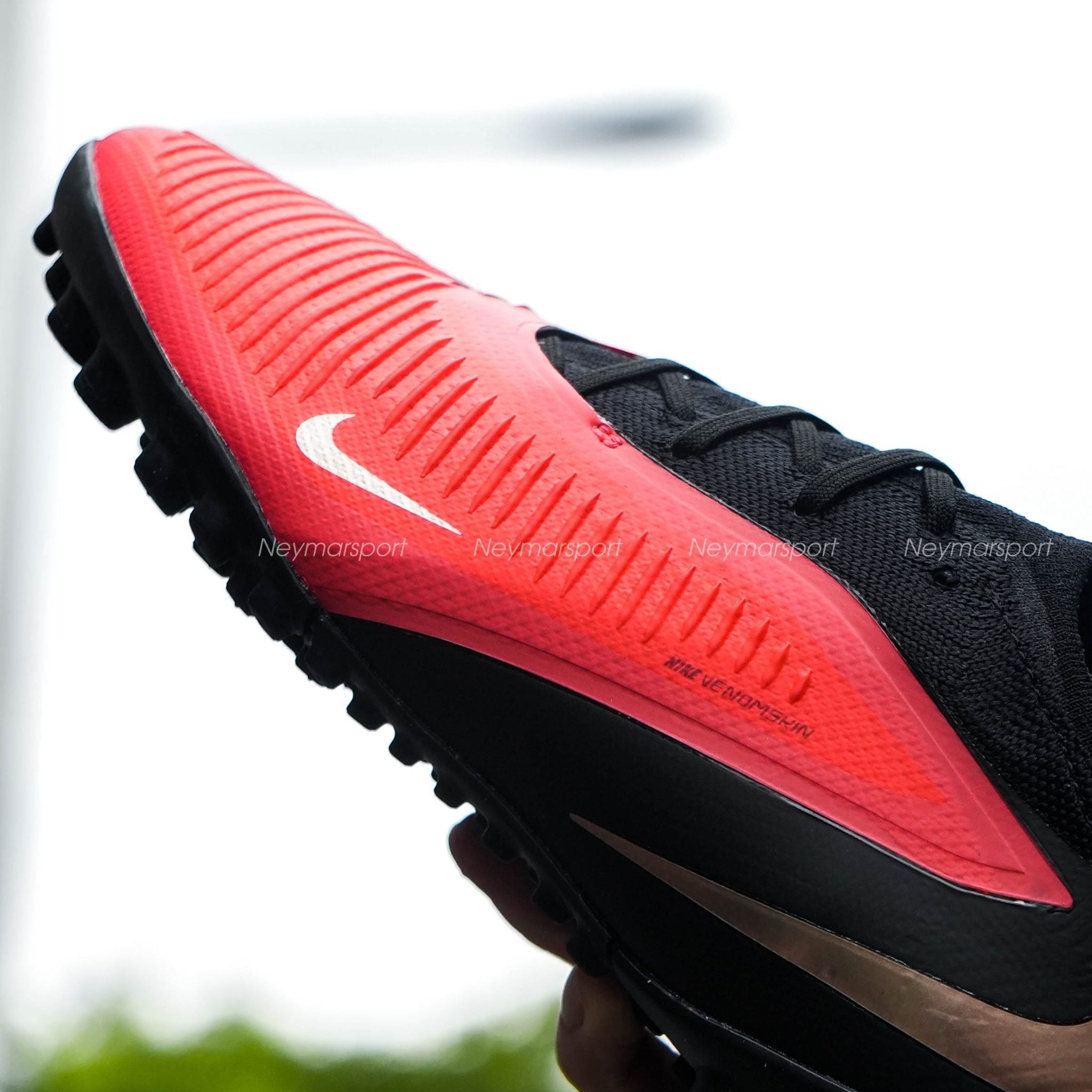 Review Nike Phantom 6 Pro TF: Bản nâng cấp toàn diện của Phantom GX 2