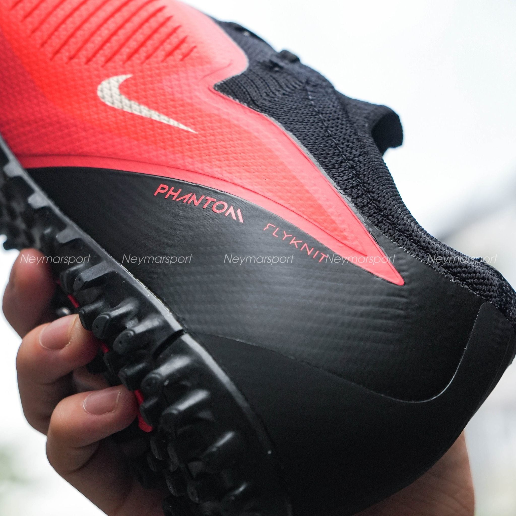 Review Nike Phantom 6 Pro TF: Bản nâng cấp toàn diện của Phantom GX 2
