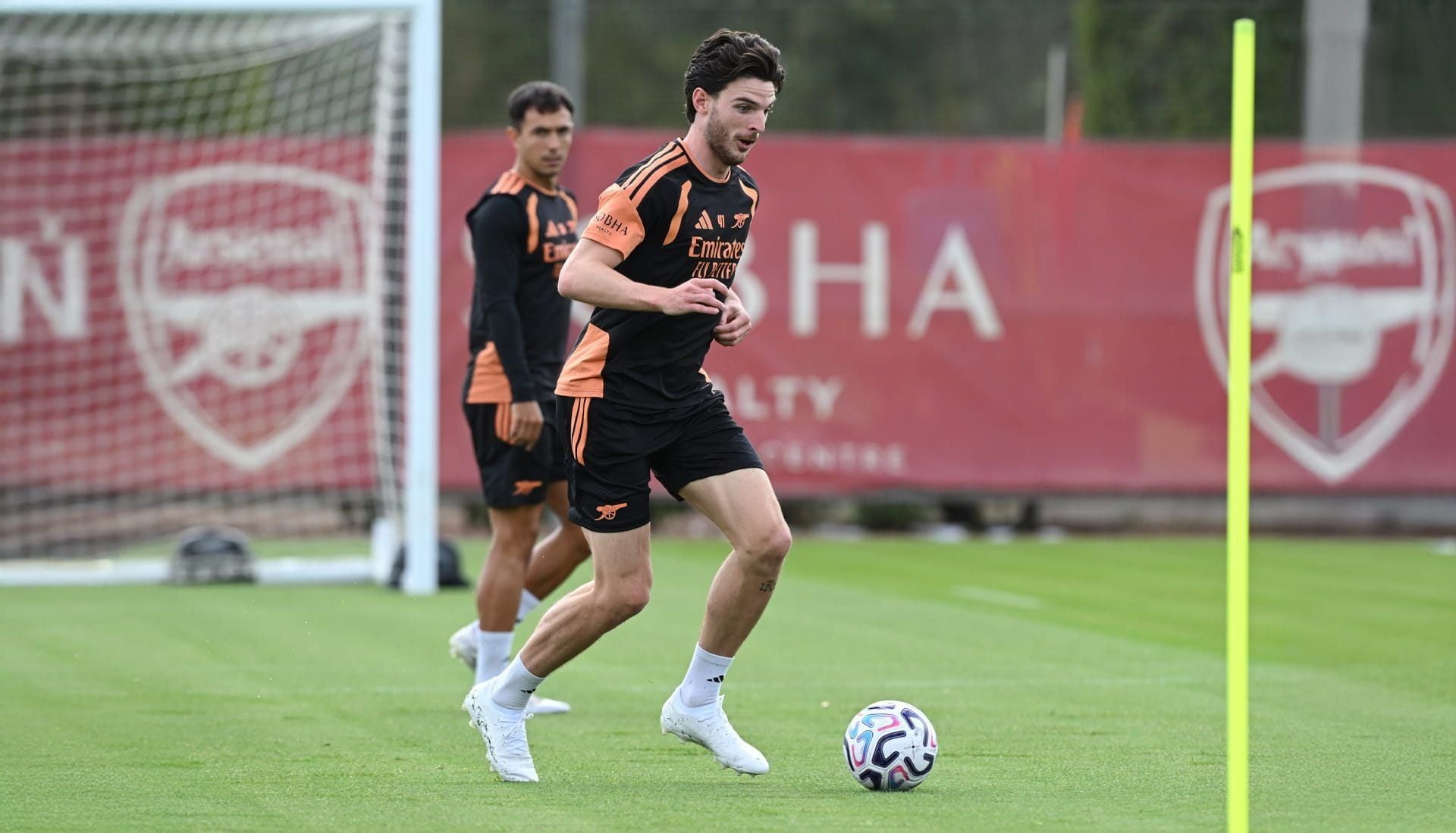 Liệu Declan Rice có đang trên đường chia tay adidas?