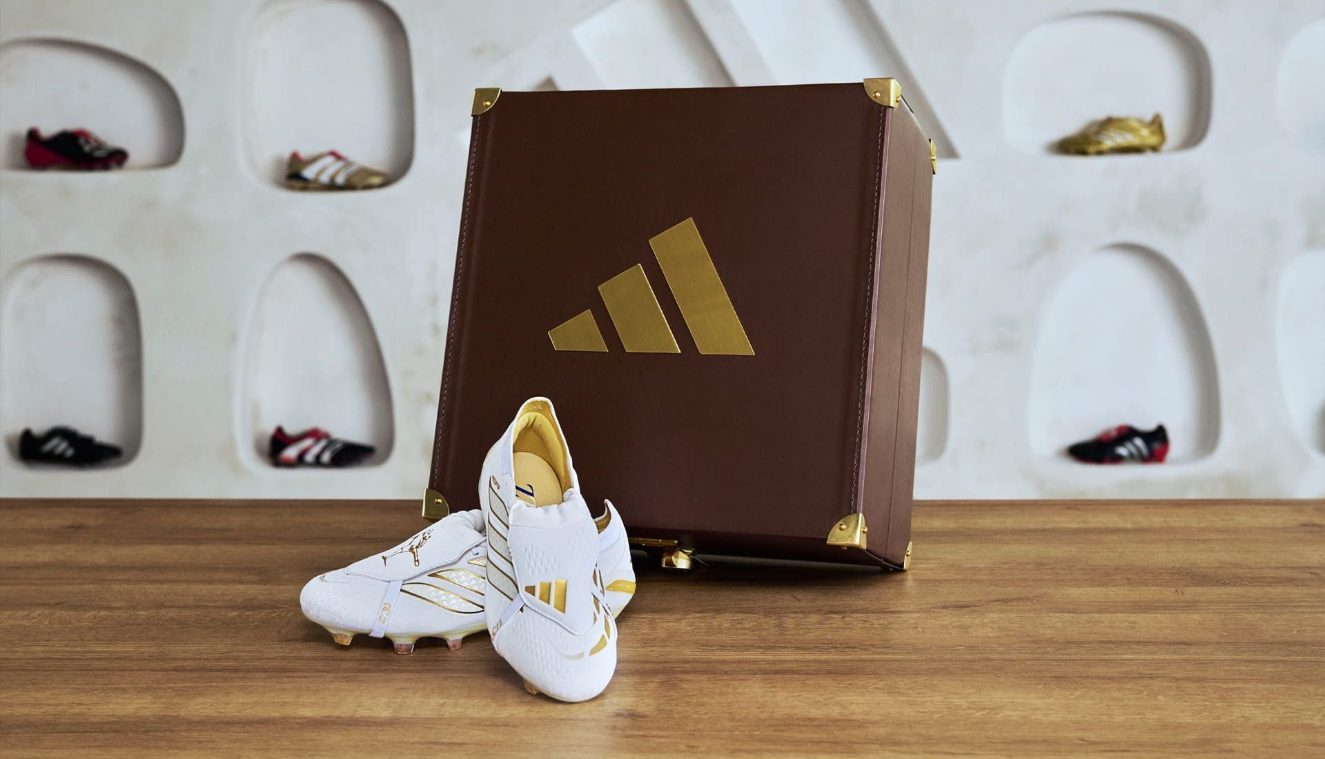 adidas ra mắt Predator 26 ZZ: Kỷ niệm 30 năm đồng hành cùng Zidane
