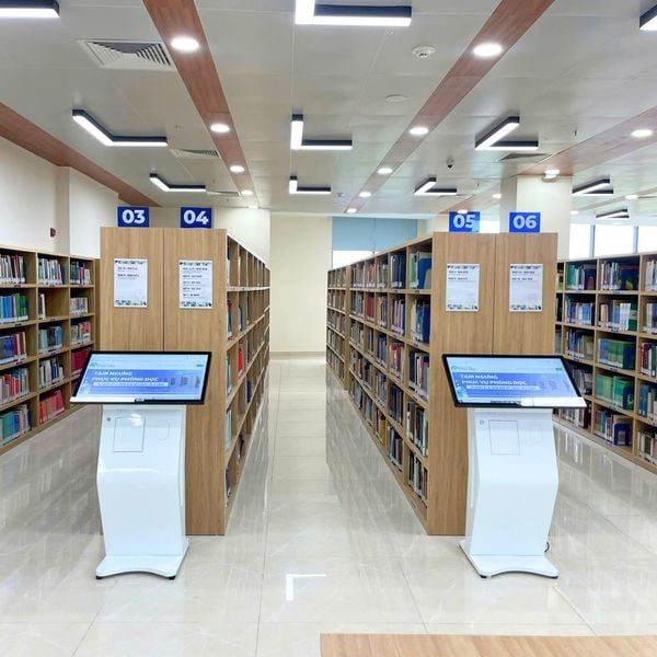 Hệ thống kiosk tra cứu thông tin tại Thư viện Trường Đại học Y khoa Phạm Ngọc Thạch