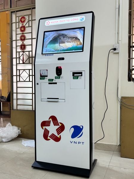 Hệ Thống Kiosk Dịch Vụ Công G-Kiosk-24L DVC