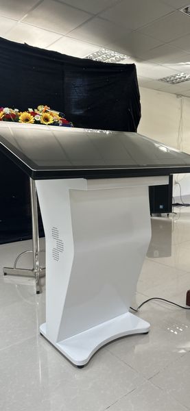 Kiosk Tra Cứu Thông Tin Series K Màn Hình 22 Inch