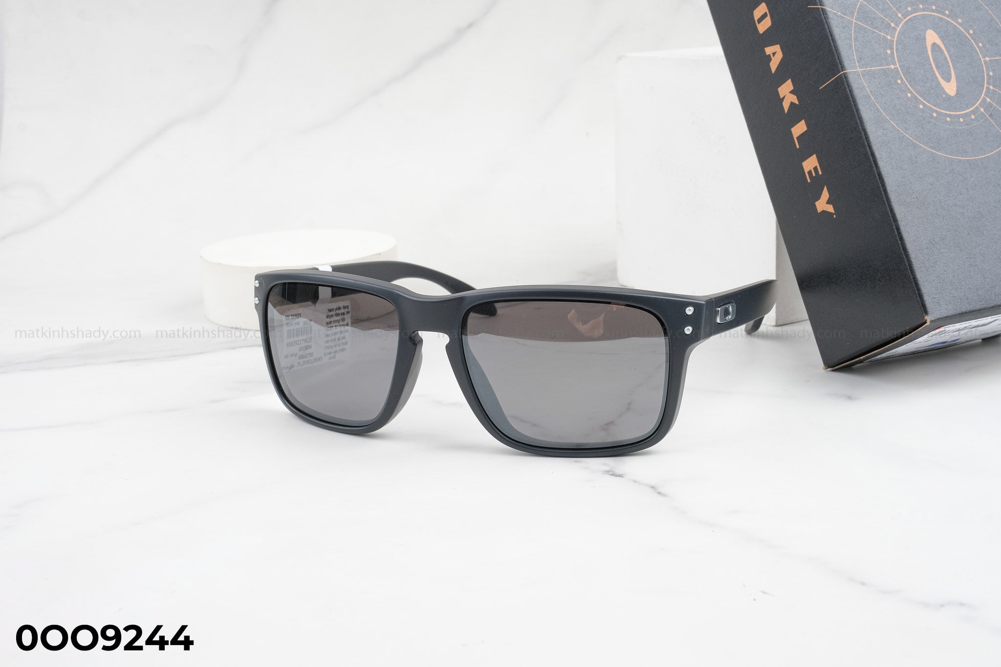 Oakley Eyewear - Sunglasses - 0OO9244