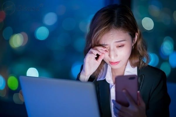 tròng kính chống ánh sáng xanh