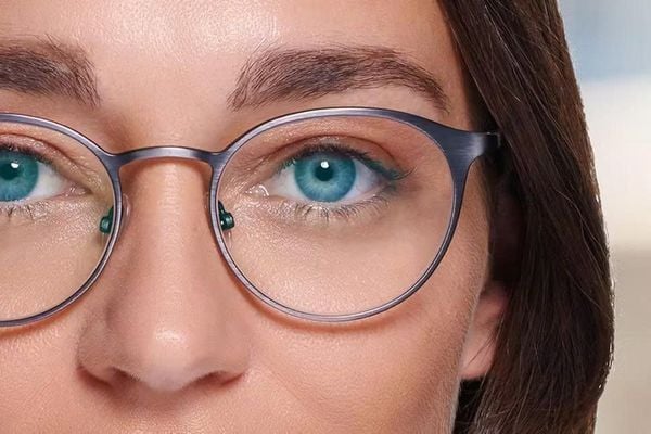 Tròng Kính Siêu Mỏng Ánh Sáng Xanh Phi Cầu 2 Mặt Nikon Myopsee DAS - Pure Blue UV 1.60/ 1.67