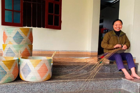 Phụ nữ Tân Thọ sản xuất mây tre đan chống rác thải nhựa