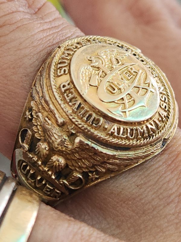 nhẫn mỹ xưa ốp vàng 10k Balfour trường dự bị đại học Culver