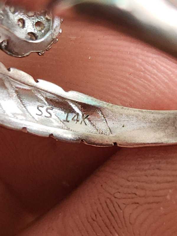 nhẫn mỹ nữ bạc xưa vàng 14k đính kim cương hột xoàn thiên nhiên
