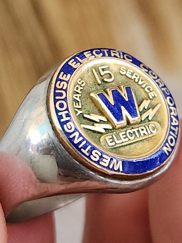 nhẫn mỹ xưa hợp kim ốp vàng company