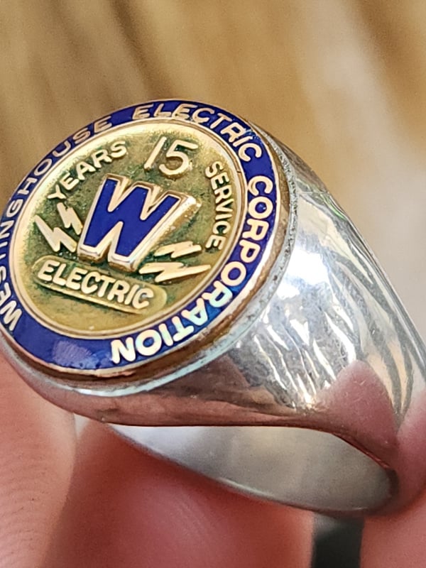 nhẫn mỹ xưa hợp kim ốp vàng company