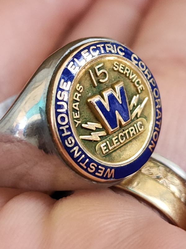 nhẫn mỹ xưa hợp kim ốp vàng company