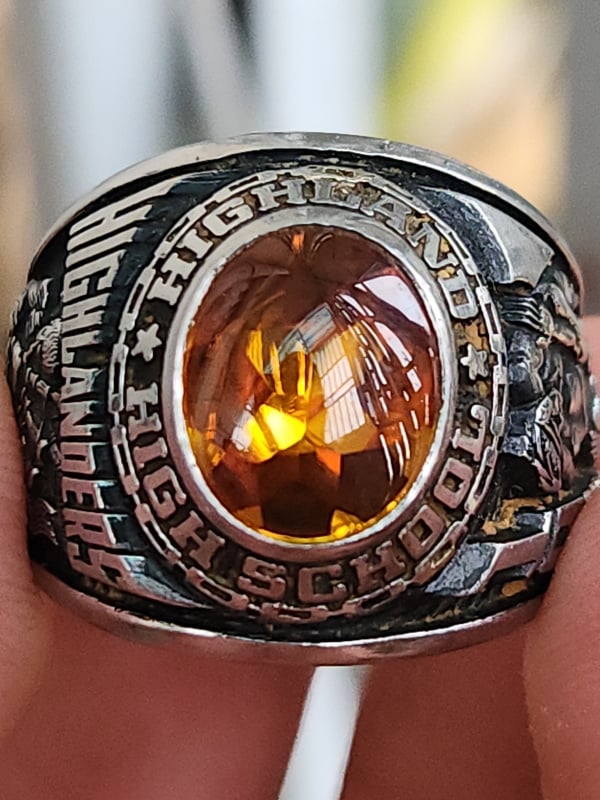 nhẫn mỹ xưa 1983 HJ Ultrium hột vàng hổ phách