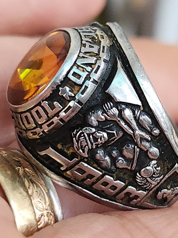 nhẫn mỹ xưa 1983 HJ Ultrium hột vàng hổ phách