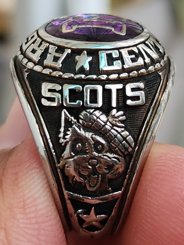 nhẫn mỹ xưa hột khảm chữ hãng Jostens