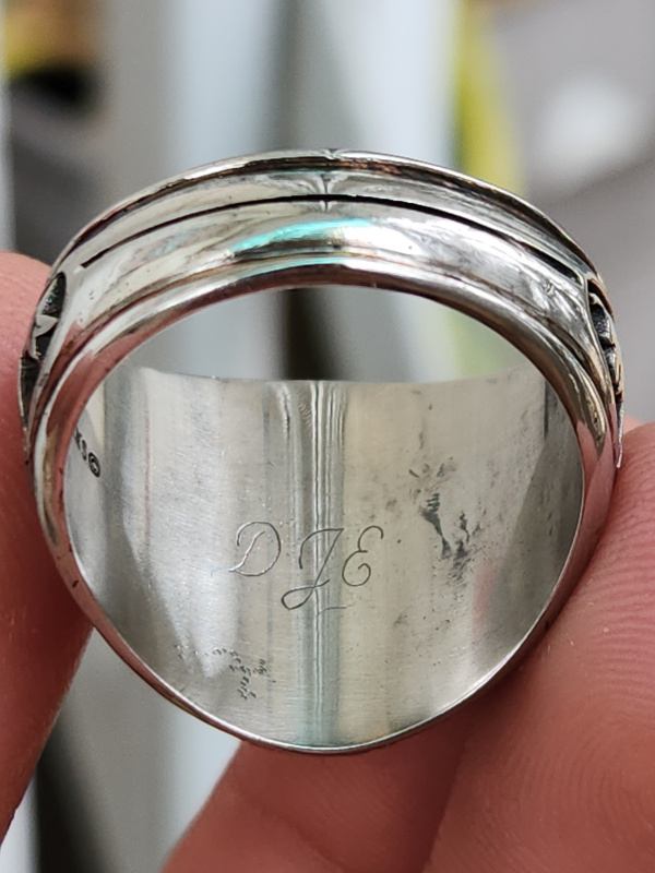 nhẫn mỹ xưa hột khảm chữ hãng Jostens