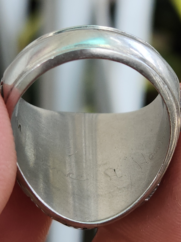 nhẫn mỹ xưa jostens ltm hột vàng tia