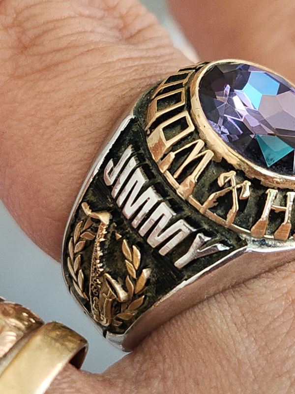 nhẫn mỹ xưa trường học ốp vàng Jostens DCST