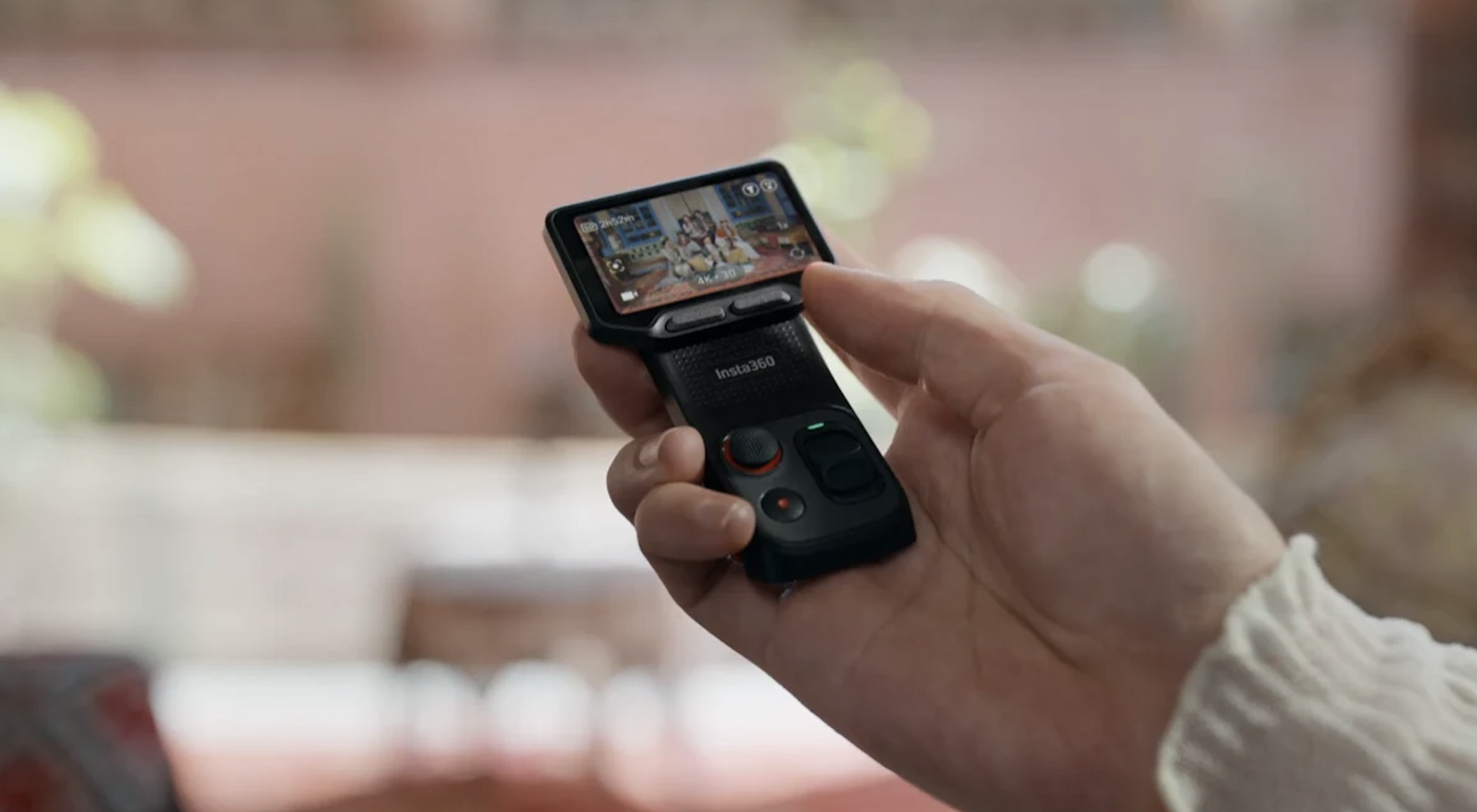 So Sánh DJI Osmo Pocket 4P vs Insta360 Luna Ultra