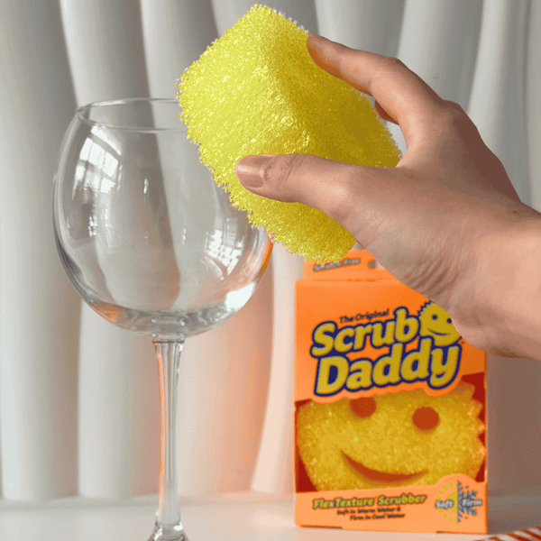 Miếng rửa chén bọt biển Scrub Daddy