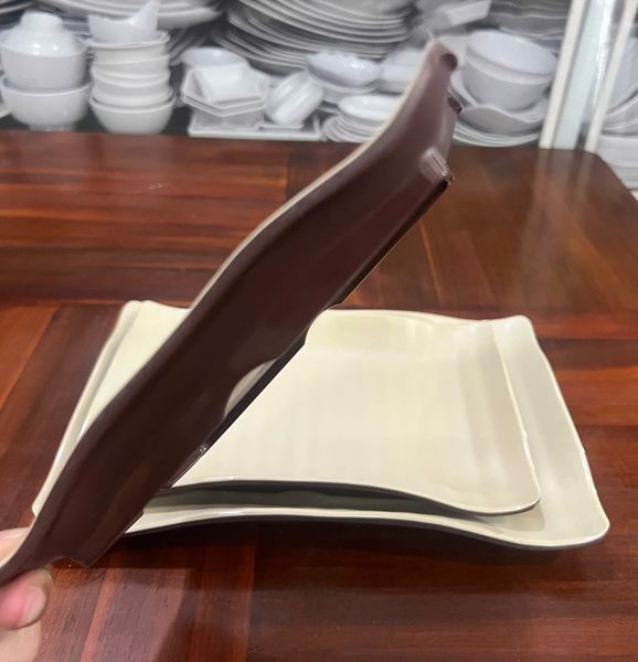 Dĩa chữ nhật nhám nâu hai lớp