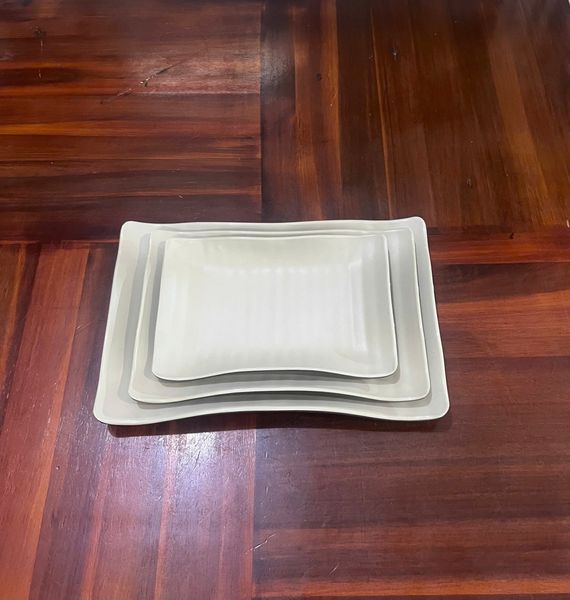Dĩa Chữ Nhật Nhám Nâu 2 Màu Dành Cho Quán Hải Sản