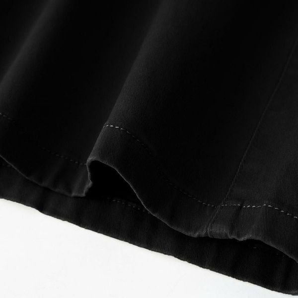 1. Chi tiết chất kaki và đường may gấu quần short đen nam big size