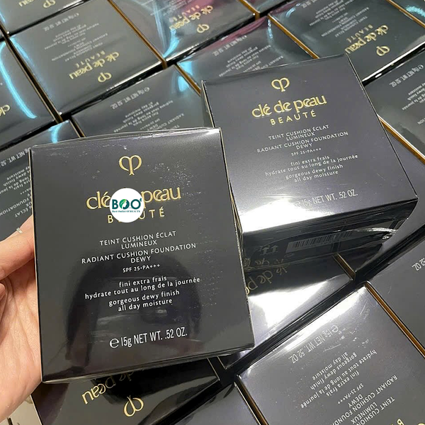 Thiết kế case sang trọng, chắc tay và tiện mang theo