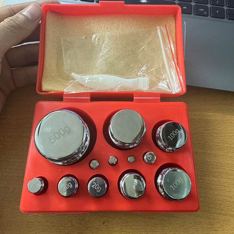 Bộ 12 quả cân định lượng tiêu chuẩn M1 từ 1g -500g V2