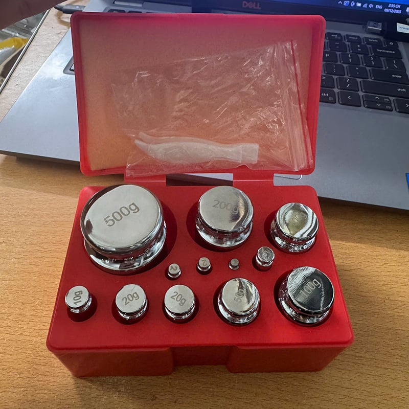 Bộ 12 quả cân định lượng tiêu chuẩn M1 từ 1g -500g V2