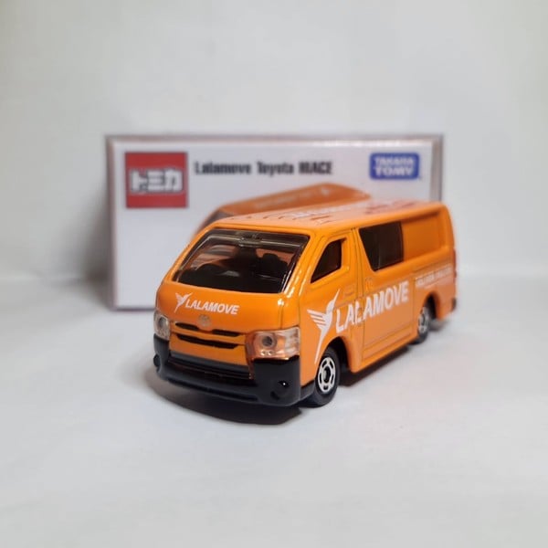 nShop bán Tomica Lalamove Toyota Hiace Asia Ver chính hãng Takara Tomy mô hình xe đồ chơi Nhật Bản chất lượng
