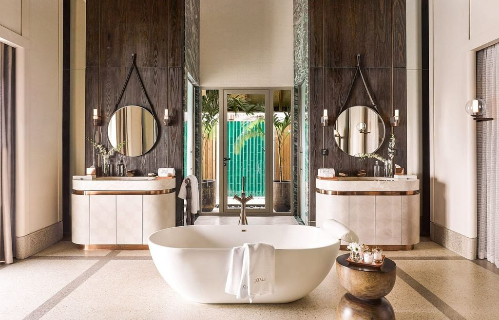 Lựa chọn thiết bị vệ sinh khách sạn cần ưu tiên độ bền, khả năng chịu tải và công nghệ tiết kiệm nước