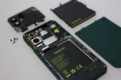 Vì sao không nên để điện thoại Android hết pin quá lâu?