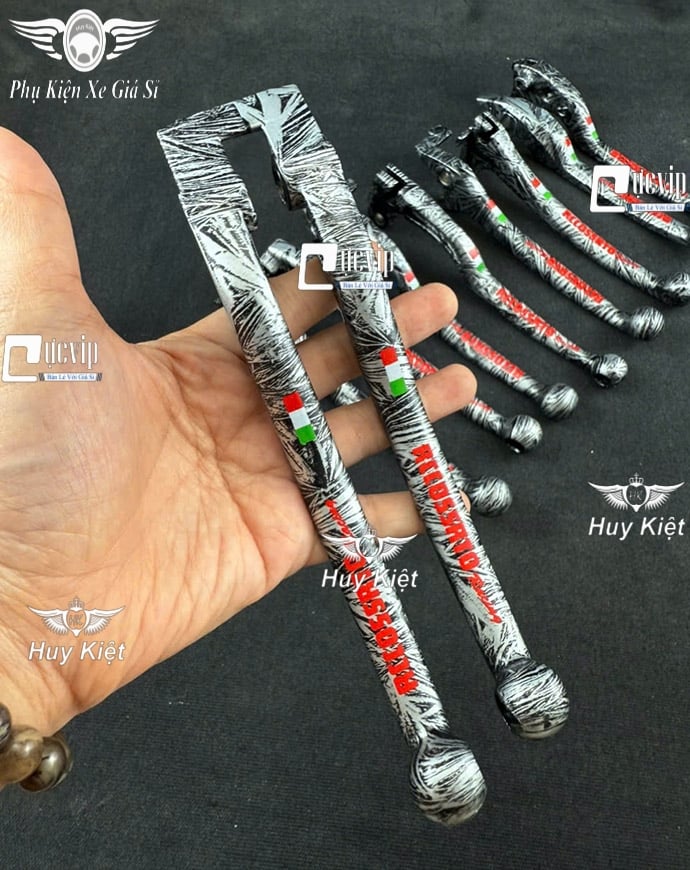 (CARBON TINH THỂ) Cặp Tay Thắng Carbon TINH THỂ Mod Chữ Rccossrto Gắn Vario, Click, AB, Vision, SH, Exciter, Winner, Raider, Satria, Mio, Luvias, Nouvo, Lead, PS, Dylan, Wave, Sirius, Future MS6764