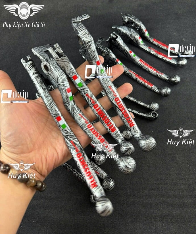 (CARBON TINH THỂ) Cặp Tay Thắng Carbon TINH THỂ Mod Chữ Rccossrto Gắn Vario, Click, AB, Vision, SH, Exciter, Winner, Raider, Satria, Mio, Luvias, Nouvo, Lead, PS, Dylan, Wave, Sirius, Future MS6764